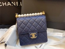 Chanel 包包｜2020早春系列珍珠包宝蓝色