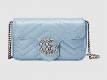 Gucci古驰 476433 DTDCP 4928 淡蓝色 GG Marmont系列绗缝皮革超迷你手袋