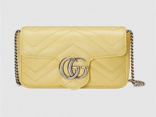Gucci古驰 476433 DTDCP 7412 淡黄色 GG Marmont系列绗缝皮革超迷你手袋