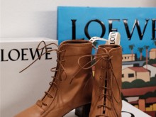阿白白分享| Loewe21新款穆勒拖鞋&羊皮短