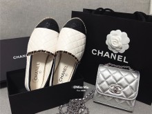 Chanel 2021春夏竟然出了这只银色小可爱mini trendy cc
