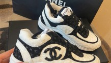 买到爆款Chanel 22A 熊猫运动鞋白色啦