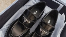 穿了一年多的Prada乐福鞋依旧很爱！