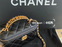 Chanel香奈儿镂空手柄长盒子包 原地封神