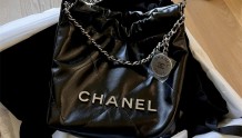Chanel 23s 22mini黑银很帅，肩带能拆就完美了