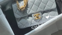 好美的Chanel 灰蓝色mini cf💧还是可调节扣的